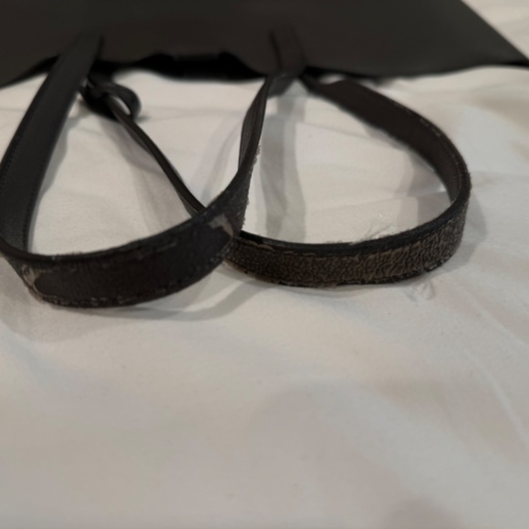 SHOPPING SAINT LAURENT LEATHER TOTE - Picture 12 of 14